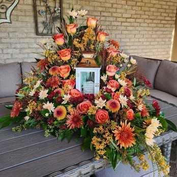 Petalpost Creations - Specializing in beautiful sympathy floral designs - Florists Near Me Petalpost Creations - Specializing in beautiful sympathy floral designs - Florists Near Me