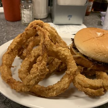 Town Topic - The crunchiest freshest hand made onion rings you'll ever experience! - Burgers Near Me - Kansas City, Missouri Town Topic - The crunchiest freshest hand made onion rings you'll ever experience! - Burgers Near Me - Kansas City, Missouri