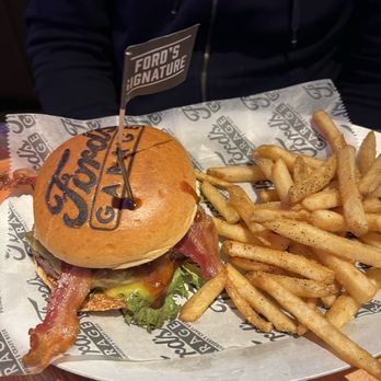 Ford's Garage Plano - Burgers Near Me - Plano, Texas Ford's Garage Plano - Burgers Near Me - Plano, Texas