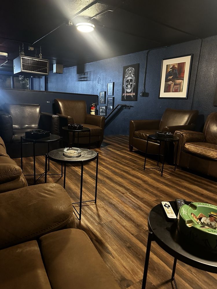 After Burners Cigar Lounge Logo