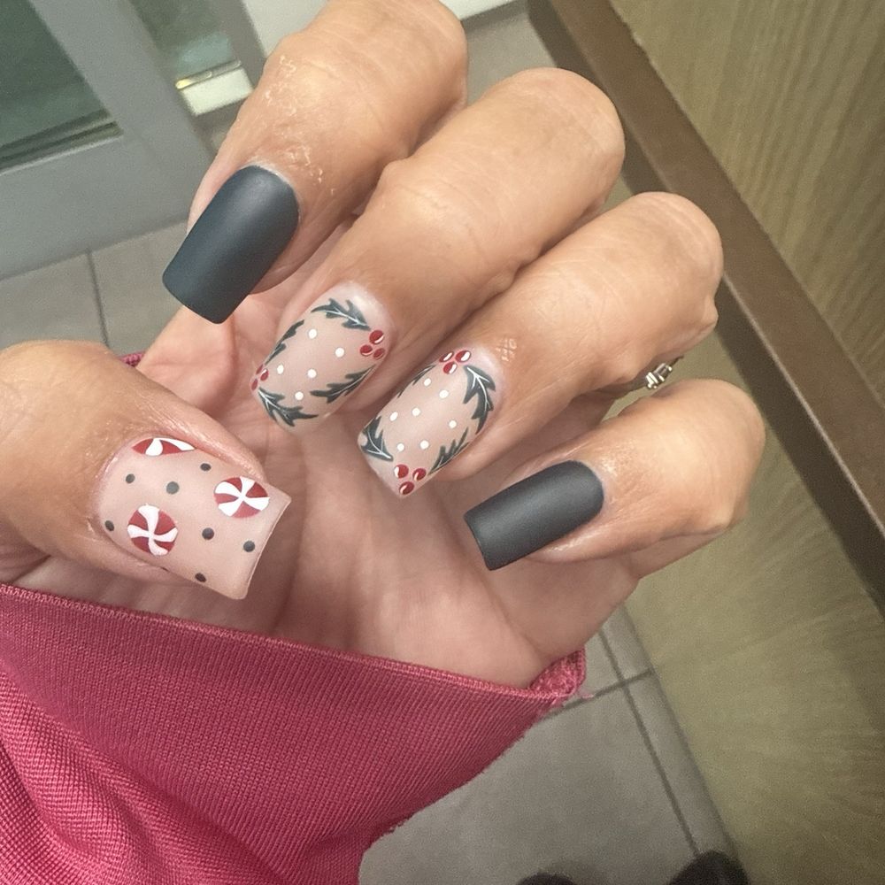 Eastvale Nails Spa - Absolutely love my holiday nails - Nail Salons Near Me - Eastvale, California Eastvale Nails Spa - Absolutely love my holiday nails - Nail Salons Near Me - Eastvale, California