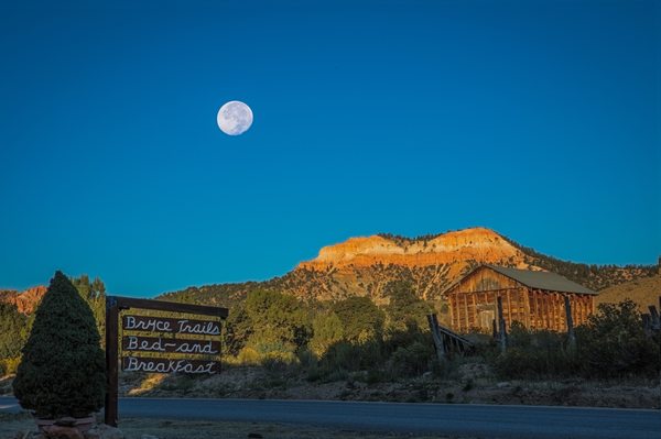 Bryce Trails Bed and Breakfast by null