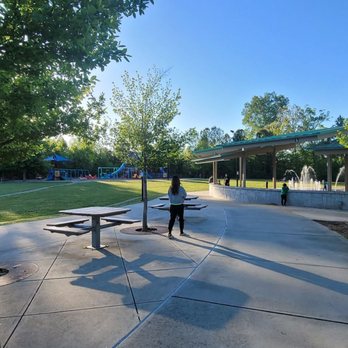 EE ROBINSON PARK - Updated September 2025 - 101 Photos & 12