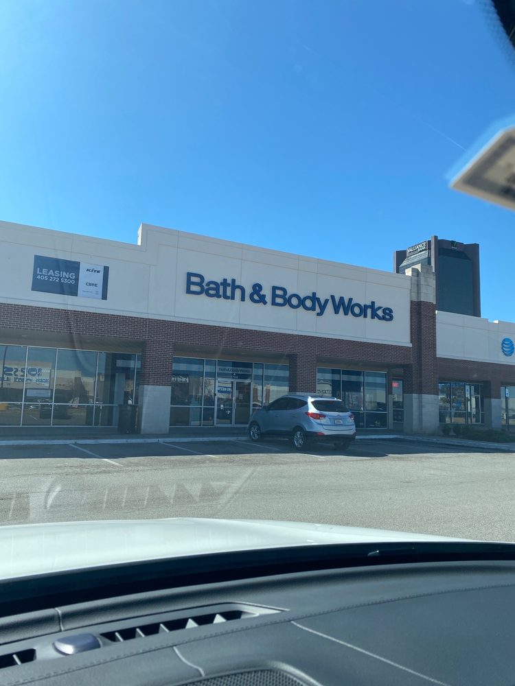 BATH AND BODY WORKS Updated October 2024 1901 NW Expressway