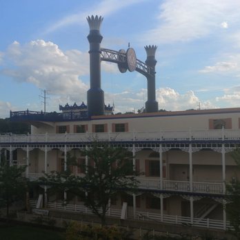 Grand Victoria Casino - A Caesars Rewards Destination - Casinos Near Me - Elgin, Illinois
