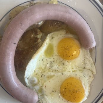 Cafe Mutton - Beef sausage, potatoes and eggs - New American Near Me - Hudson, New York