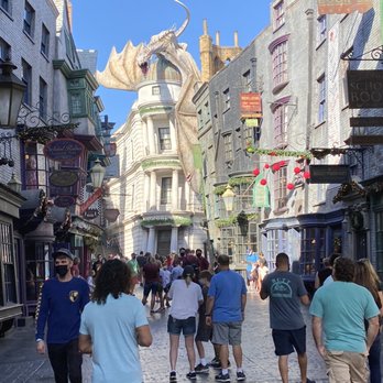 Universal Studios Florida - Diagon Alley - Amusement Parks Near Me - Orlando, Florida Universal Studios Florida - Diagon Alley - Amusement Parks Near Me - Orlando, Florida