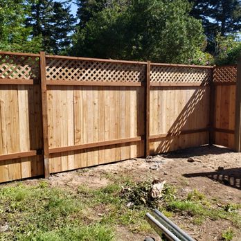 Crader Construction Co - We build many types of fences - Handyman Near Me