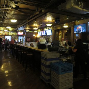 Moretti's Ristorante and Pizzeria - Bar by the main Olmsted Ave. entrance. - Italian Near Me - Chicago, Illinois