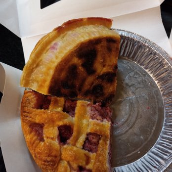 Cezaine - Raspberry pie (over cooked) - Bakeries Near Me Cezaine - Raspberry pie (over cooked) - Bakeries Near Me