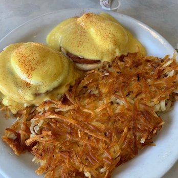 Stardust Diner - Eggs Benedict - American Near Me - Vancouver, Washington Stardust Diner - Eggs Benedict - American Near Me - Vancouver, Washington