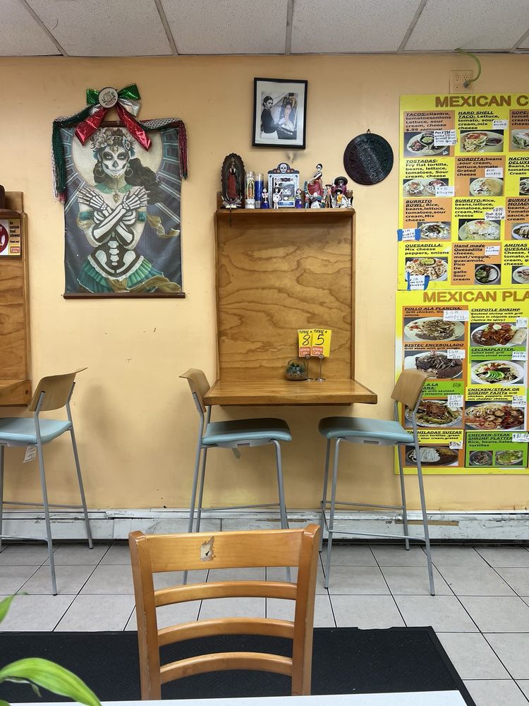Aminas Cafe