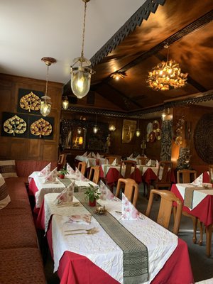 Rüen Thong Thai Restaurant by null