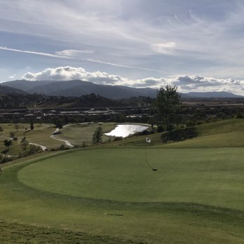Dos Lagos Golf Course - Gorgeous views - Golf Near Me - Corona, California Dos Lagos Golf Course - Gorgeous views - Golf Near Me - Corona, California