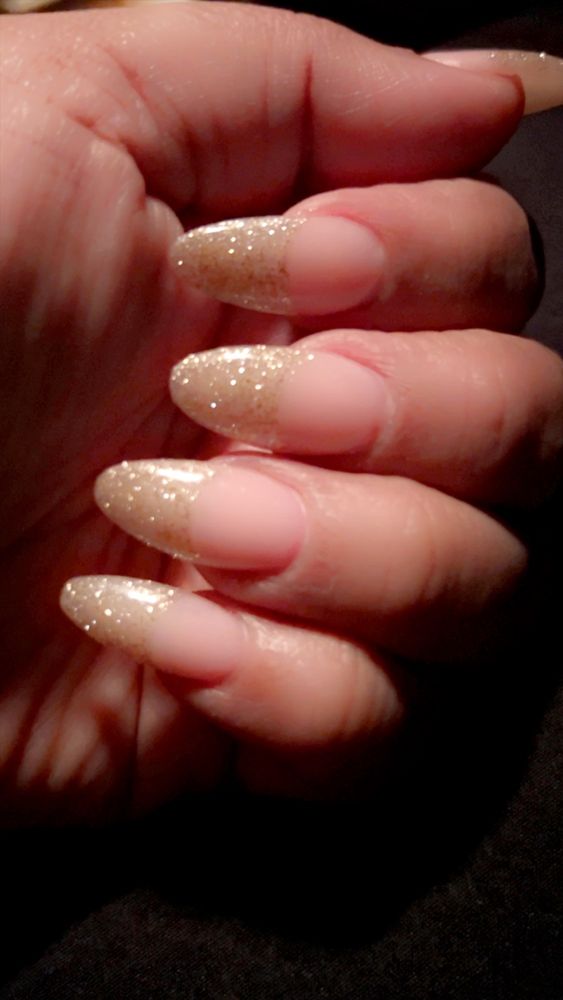 Lavish Nails Image