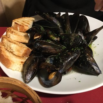 Al Prato - Mussels! So yummy! - Wine Bars Near Me - Varenna, LC