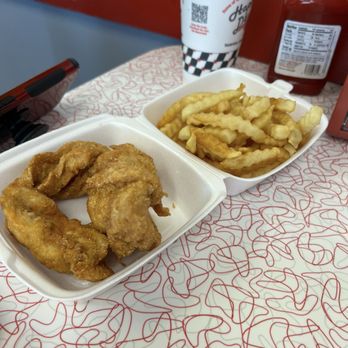 Happy Daz - Chicken tenders and fries - Hot Dogs Near Me - Celina, Ohio