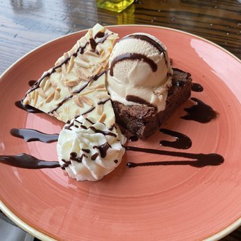 Primavista - Tuscan Brownie - Italian Near Me - Cincinnati, Ohio Primavista - Tuscan Brownie - Italian Near Me - Cincinnati, Ohio