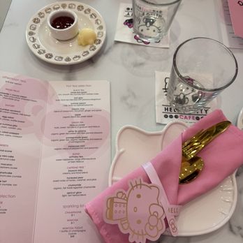 Hello Kitty Cafe - Themed Cafes Near Me - Santa Clara, California