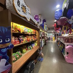 Monarca Party Store