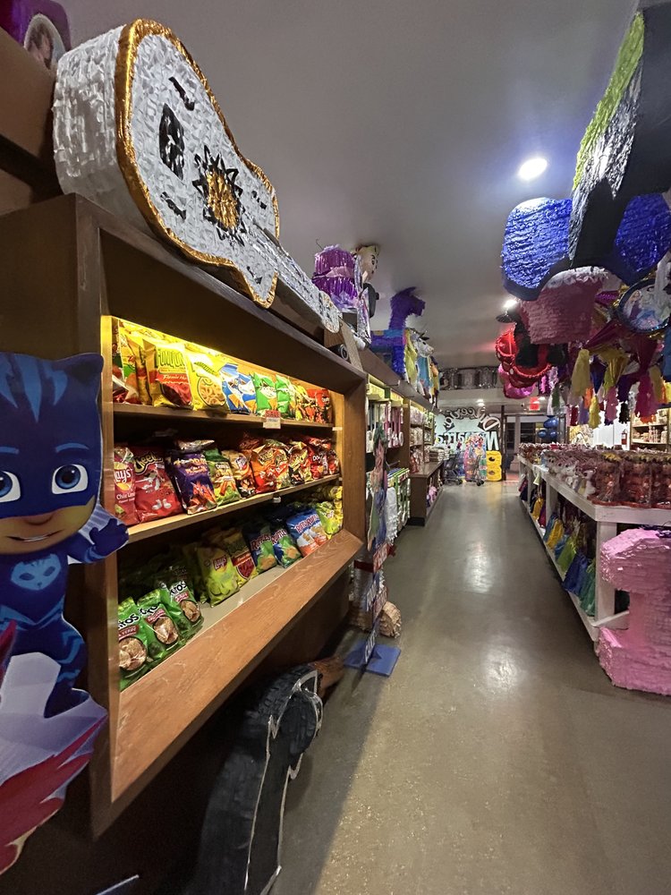 MONARCA PARTY STORE Updated September 2024 210 W 7th St, Hanford