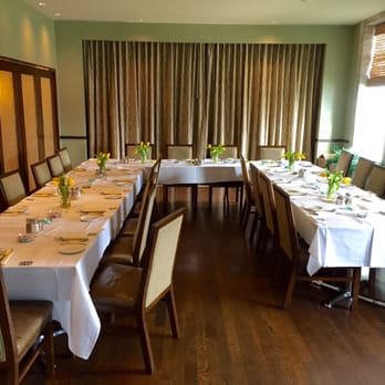 Glen Prairie - Small banquet area. Looks a bit tight in this configuration. - Salad Near Me - Glen Ellyn, Illinois