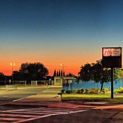 Sierramont Middle School - Sunset at middle school