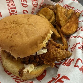 The Red Chickz - Classic Chicken Sandwich - Chicken Shop Near Me - Fresno, California