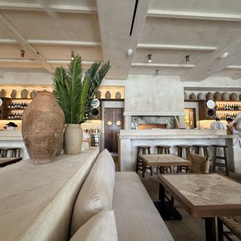 Great White - Breakfast & Brunch Near Me - Los Angeles, California