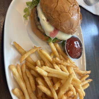 CIRCA at Foggy Bottom - Turkey Burger - New American Near Me - Washington, DC, District of Columbia CIRCA at Foggy Bottom - Turkey Burger - New American Near Me - Washington, DC, District of Columbia