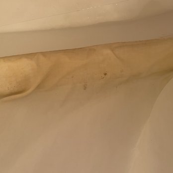 Atascadero Inn - Bottom of shower curtain moldy - Hotels Near Me - Atascadero, California Atascadero Inn - Bottom of shower curtain moldy - Hotels Near Me - Atascadero, California