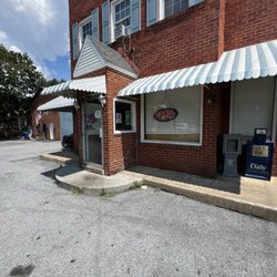 Knotty Pine Restaurant & Lounge - Outside view 8.16.2025