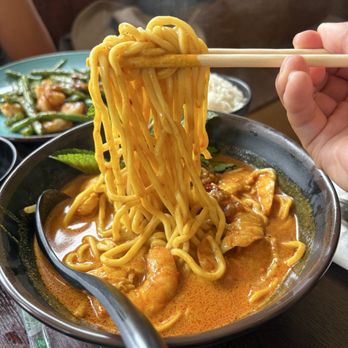 LoveMama - Curry Laksa - Thai Near Me - New York, New York LoveMama - Curry Laksa - Thai Near Me - New York, New York