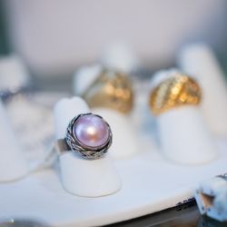 Crow & Teapot - Vintage inspired rings in our costume jewelry section