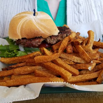 Valley River Brewery - Burger and fries - Breweries Near Me - Murphy, North Carolina Valley River Brewery - Burger and fries - Breweries Near Me - Murphy, North Carolina