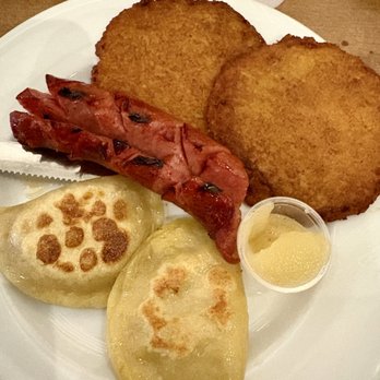 Polonia Restaurant - Polish trio - Polish Near Me - Hamtramck, Michigan