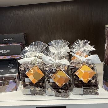 Läderach chocolatier suisse - Different types of chocolate - Chocolatiers & Shops Near Me - Santa Clara, California Läderach chocolatier suisse - Different types of chocolate - Chocolatiers & Shops Near Me - Santa Clara, California