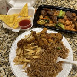 S17. Triple Delight with Cheese Wong Tong and Vegetable N1. Fried Rice
