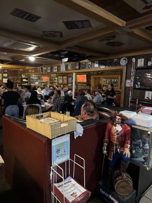 Monte Carlo Liquors & Steak House by null