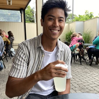 the knack - homemade lemonade and hubby - Seafood Near Me - Orleans, Massachusetts