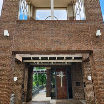 Ambassador Property Services - After - Window Washing Near Me