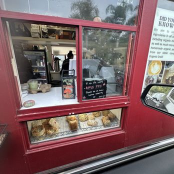 Plume & Brew - Coffee & Tea Near Me - Bonsall, California