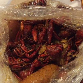LA Crawfish - 2lb garlic butter crawfish - Vietnamese Near Me - Houston, Texas
