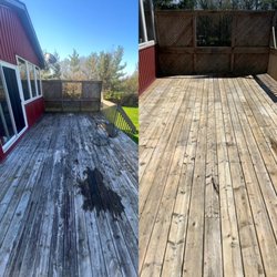 Barefoot Power Washing - Before and after of a deck clean and brightening