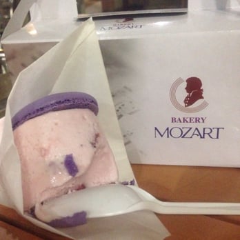 Mozart Bakery - Strawberry macaroon ice cream - Bakeries Near Me - Carrollton, Texas