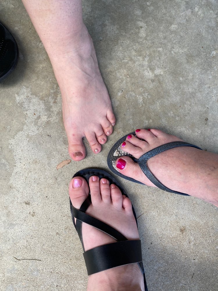 Z NAILS Updated August 2024 13 Reviews 2320 June Pkwy, Zanesville