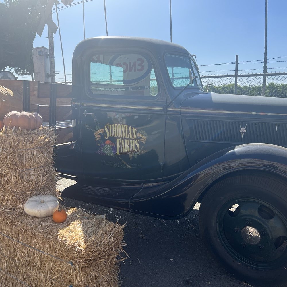 Simonian Farms - A place for pictures - Venues & Event Spaces Near Me - Fresno, California Simonian Farms - A place for pictures - Venues & Event Spaces Near Me - Fresno, California