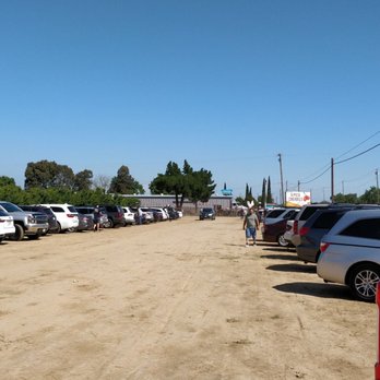 U Pick Orchards - Lots of parking in the lot and further past the cherry  weigh station booth - Pick Your Own Farms Near Me - Morgan Hill, California