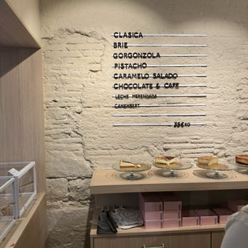 JONCAKE & COFFEE - Desserts Near Me - Barcelona, B