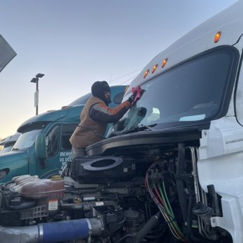 Windshield Replacement - Auto glass repair and replacement - Windshield Installation & Repair Near Me Windshield Replacement - Auto glass repair and replacement - Windshield Installation & Repair Near Me